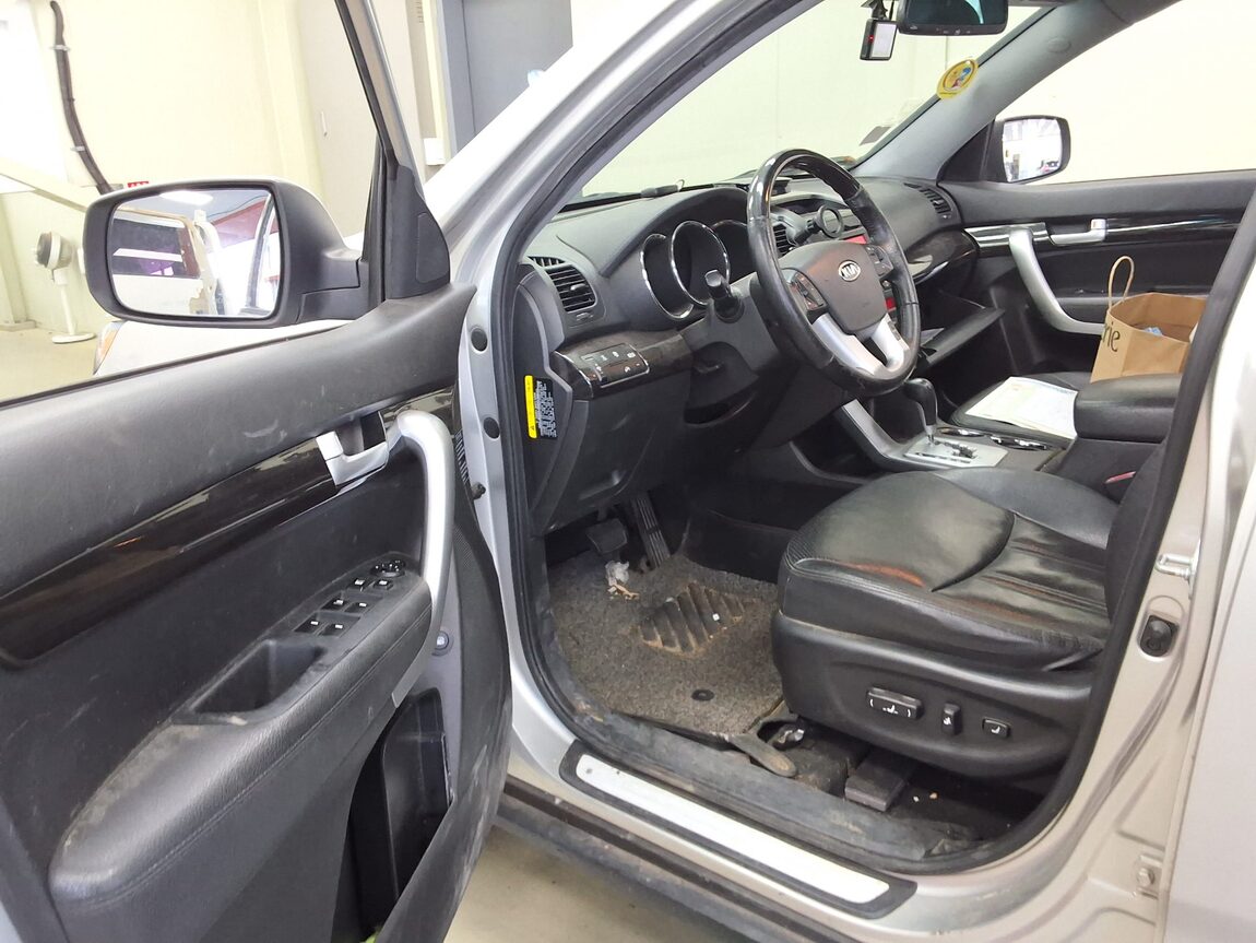 KIA SORENTO R DIESEL 2.2 4WD TLX LUXURY MODEL 2011 - zdjęcie 11