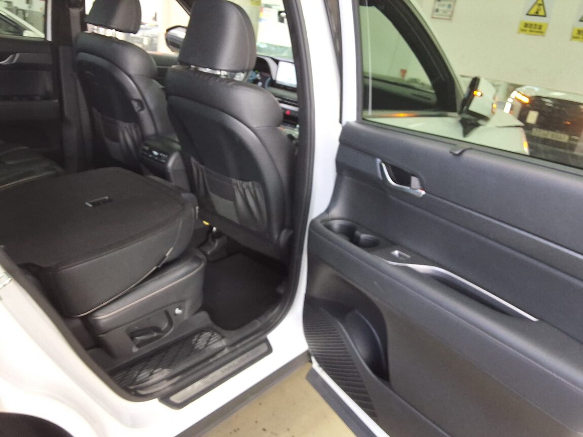 HYUNDAI THE NEW PALISADE 2.2 DIESEL AWD PRESTIGE 2023 - zdjęcie 13