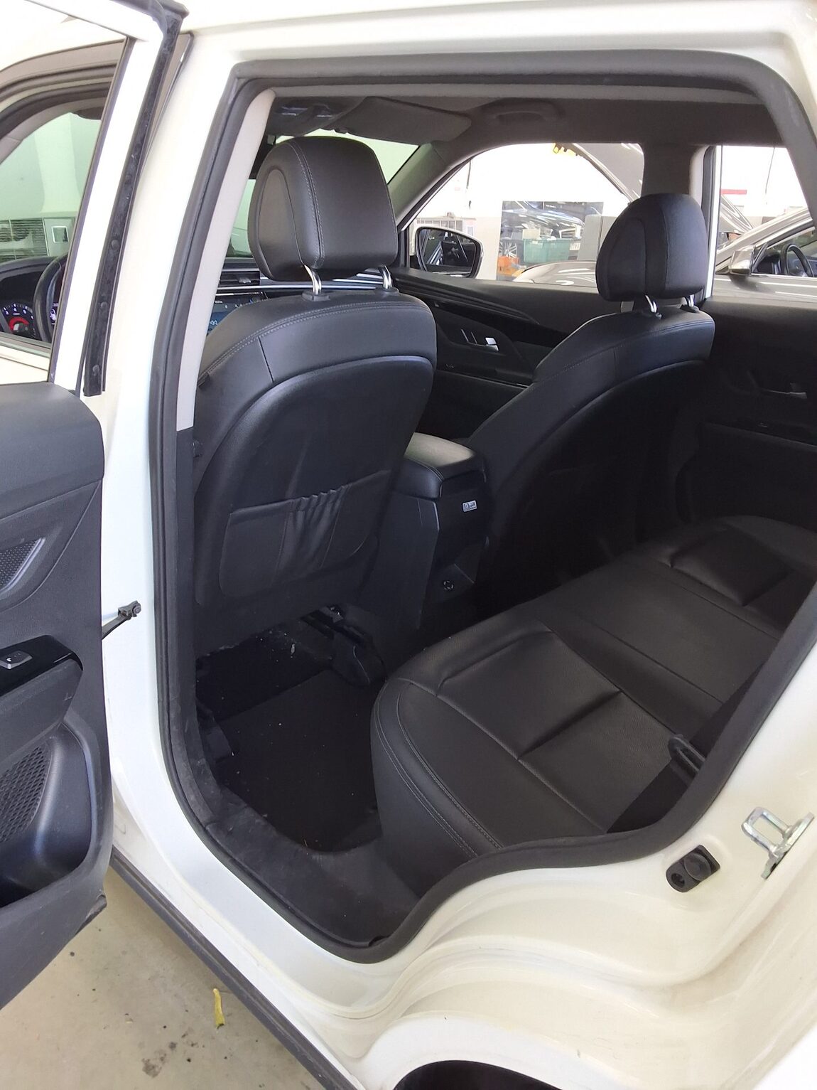 KG MOBILITY (SSANGYONG) ALL NEW KORANDO 1.5 GASOLINE 2WD C5 2021 - zdjęcie 12