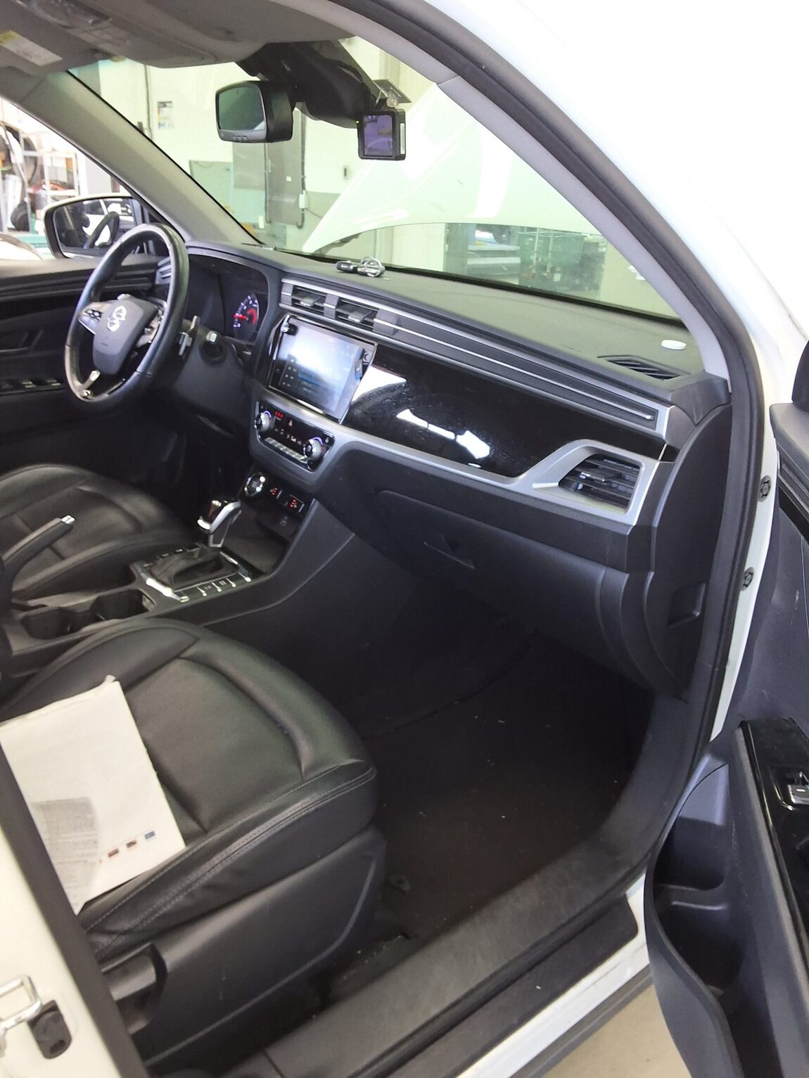 KG MOBILITY (SSANGYONG) ALL NEW KORANDO 1.5 GASOLINE 2WD C5 2021 - zdjęcie 14