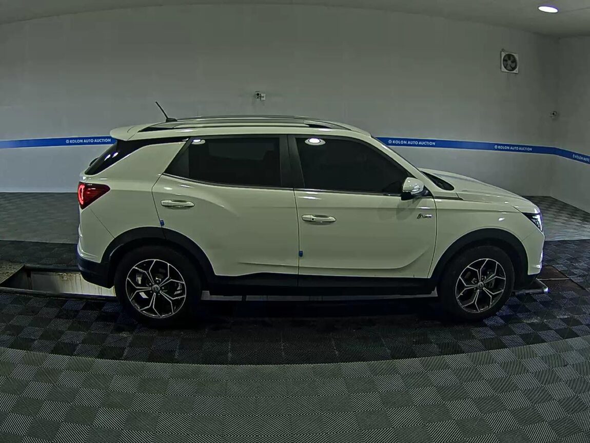 KG MOBILITY (SSANGYONG) ALL NEW KORANDO 1.5 GASOLINE 2WD C5 2021 - zdjęcie 4