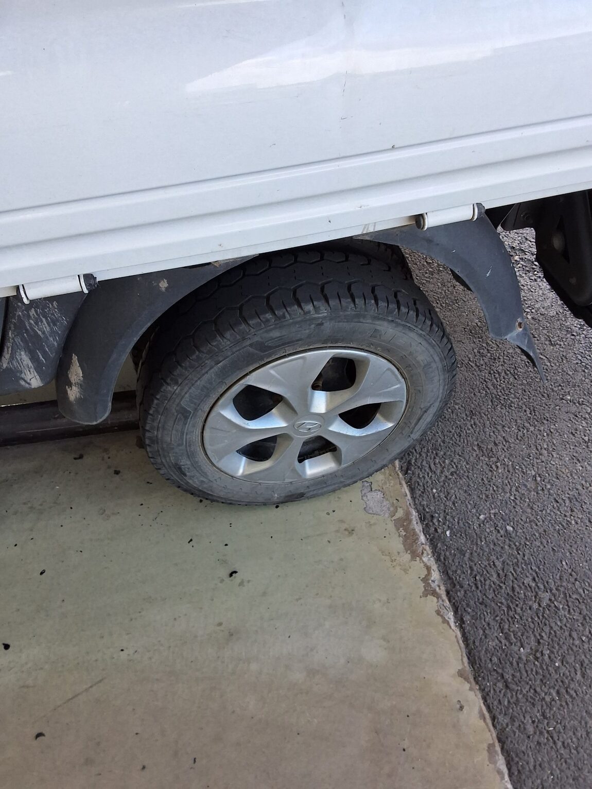 HYUNDAI PORTER II CRDi DOUBLE CAB EXTRA LONG WHEELBASE SMART 2021 - zdjęcie 23