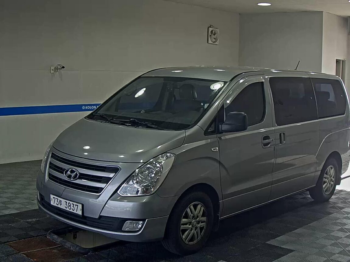 HYUNDAI GRAND STAREX 12-SEATER DIESEL SMART 2017 - zdjęcie 2