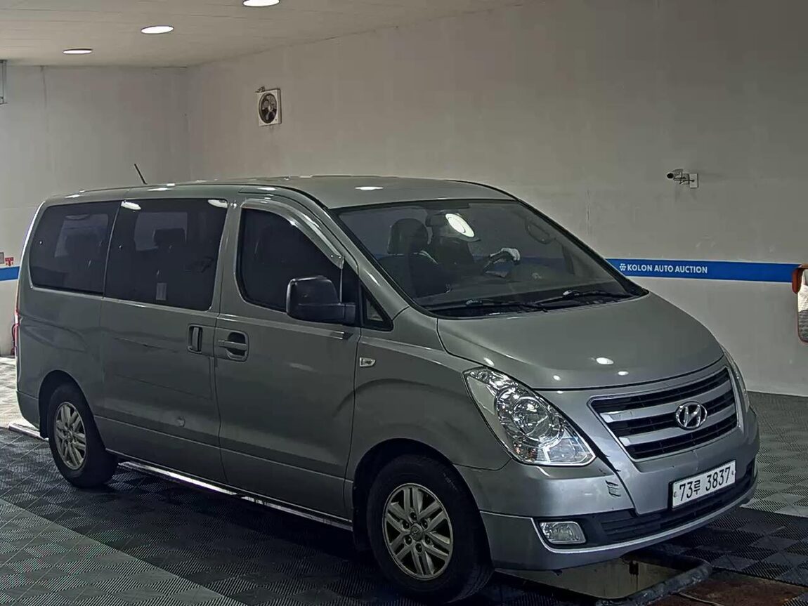 HYUNDAI GRAND STAREX 12-SEATER DIESEL SMART 2017 - zdjęcie 3