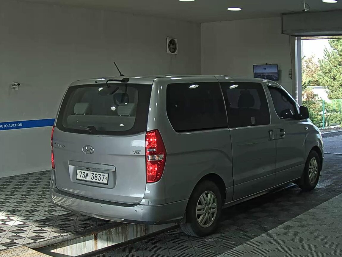 HYUNDAI GRAND STAREX 12-SEATER DIESEL SMART 2017 - zdjęcie 5