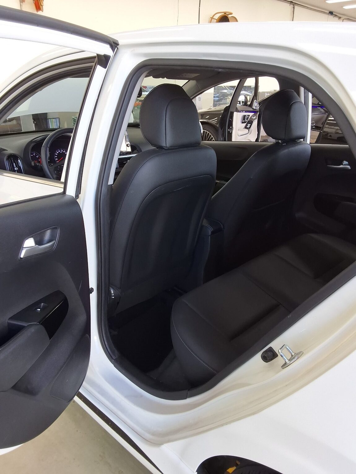 KIA MORNING URBAN 1.0 GASOLINE SIGNATURE 2023 - zdjęcie 12