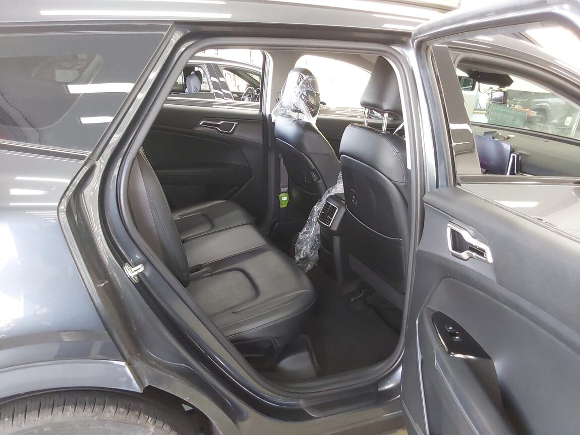 KIA THE ALL NEW SPORTAGE 2.0 DIESEL 2WD NOBLESSE GRAVITY 2022 - zdjęcie 13