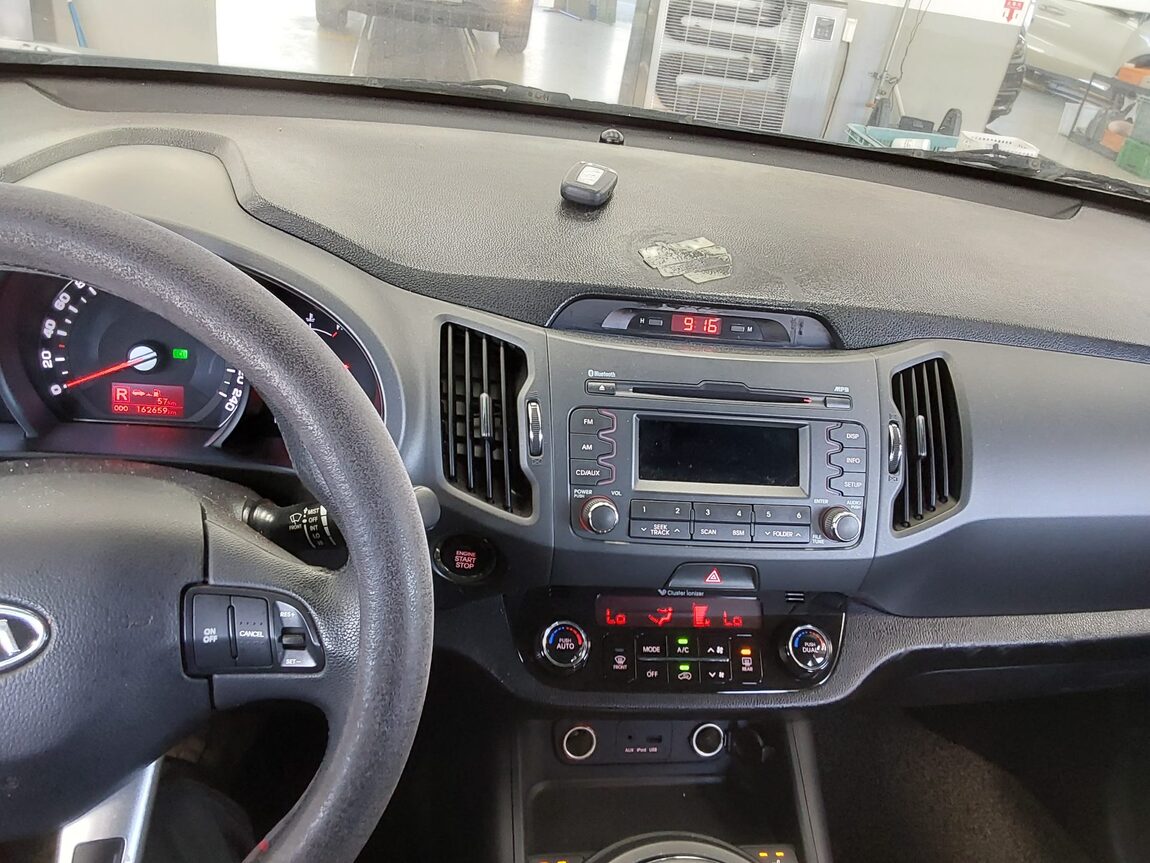 KIA SPORTAGE R DIESEL R2.0 2WD TLX LUXURY MODEL 2012 - zdjęcie 17
