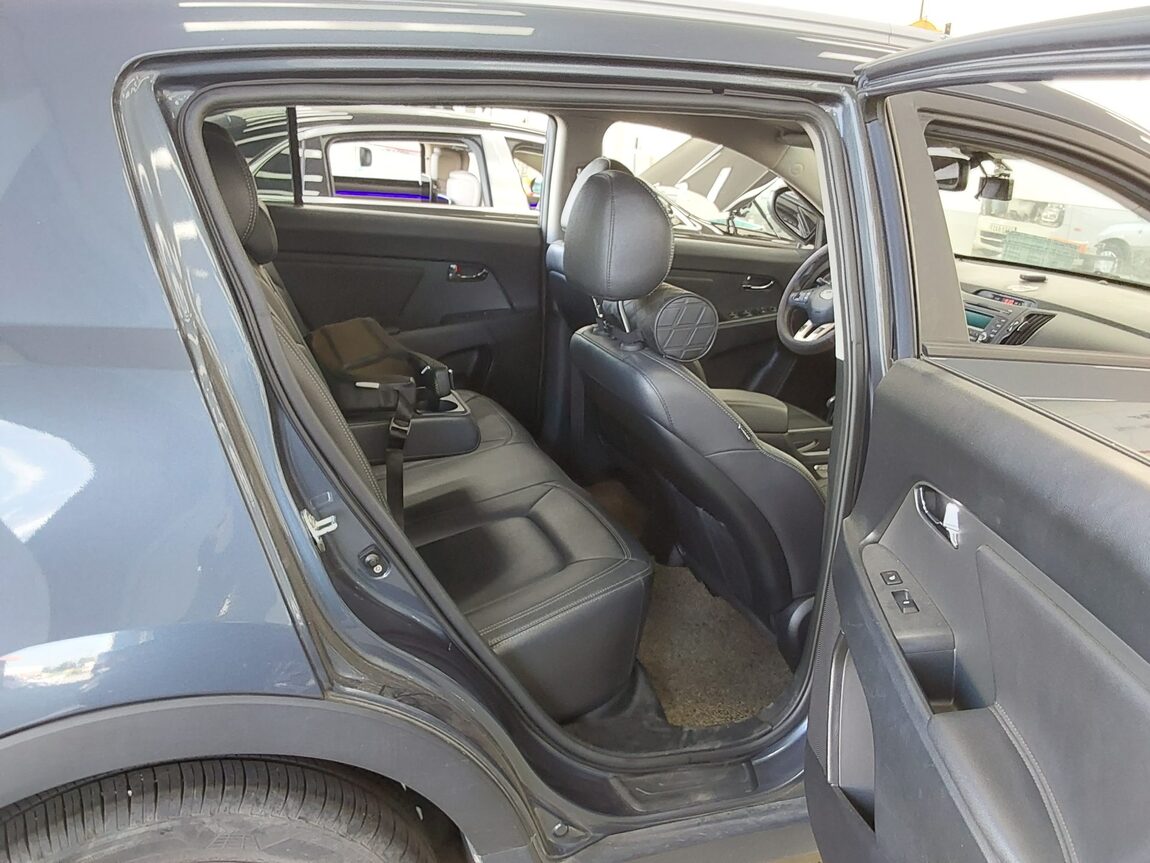 KIA SPORTAGE R DIESEL R2.0 2WD TLX LUXURY MODEL 2012 - zdjęcie 13