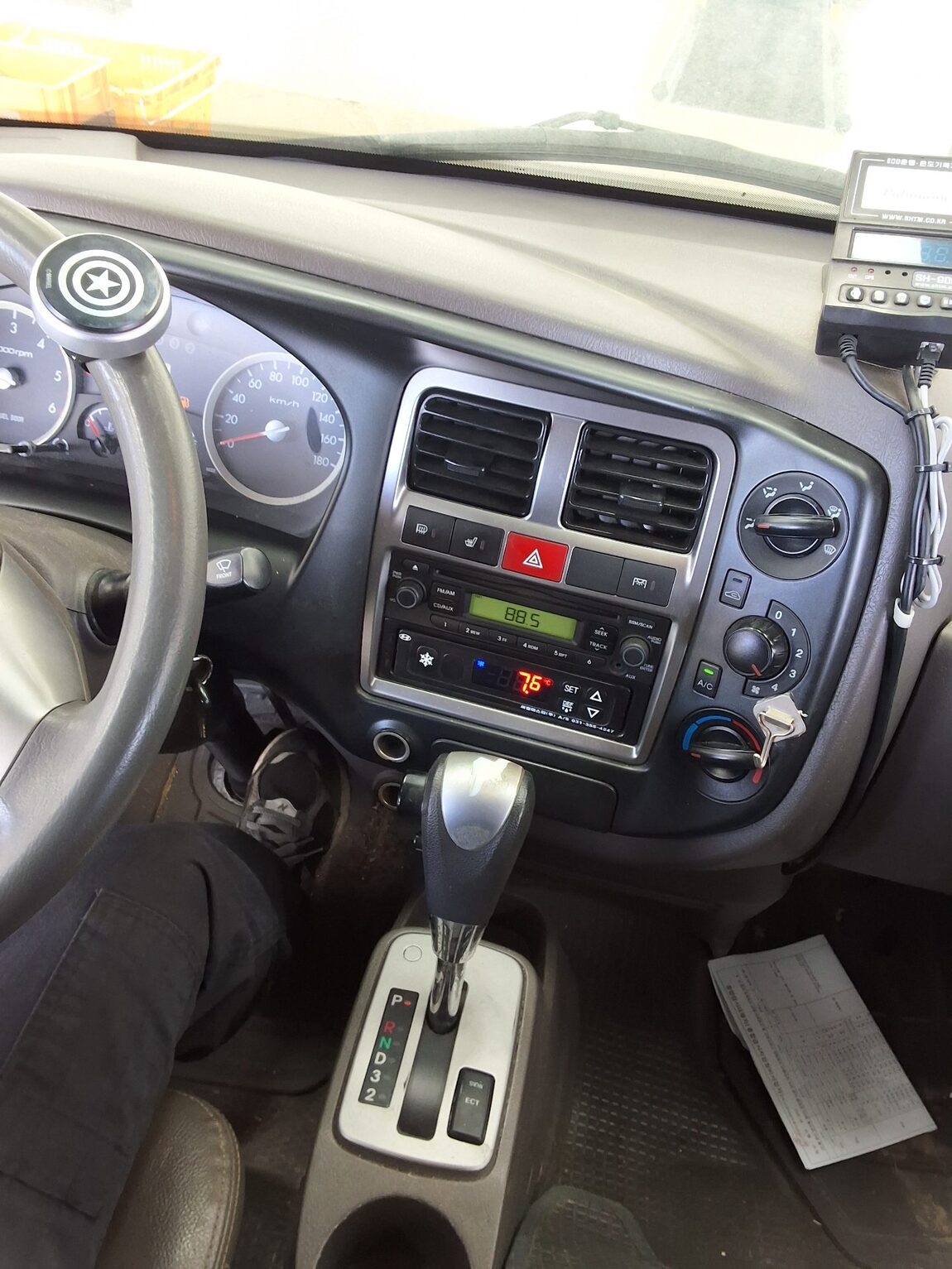 HYUNDAI PORTER II HIGH-ROOF FREEZER BOX TRUCK SUPER CAB TWIN COMPRESSOR 2014 - zdjęcie 15