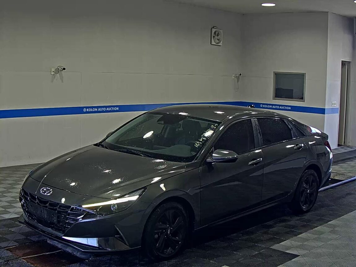 HYUNDAI AVANTE (CN7) 1.6 GASOLINE MODERN 2023 - zdjęcie 2