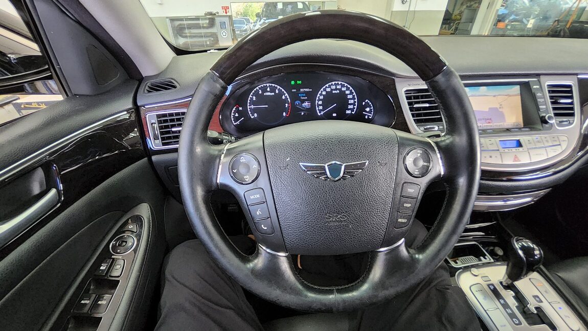 HYUNDAI GENESIS BH 330 GRAND PRIME PACK 2012 - zdjęcie 17