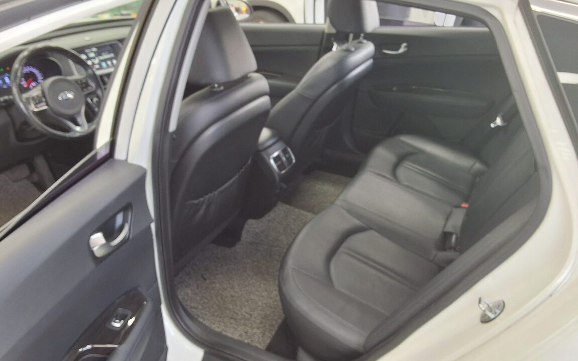 KIA NEW K5 2.0 GASOLINE PRESTIGE MX 2016 - zdjęcie 12
