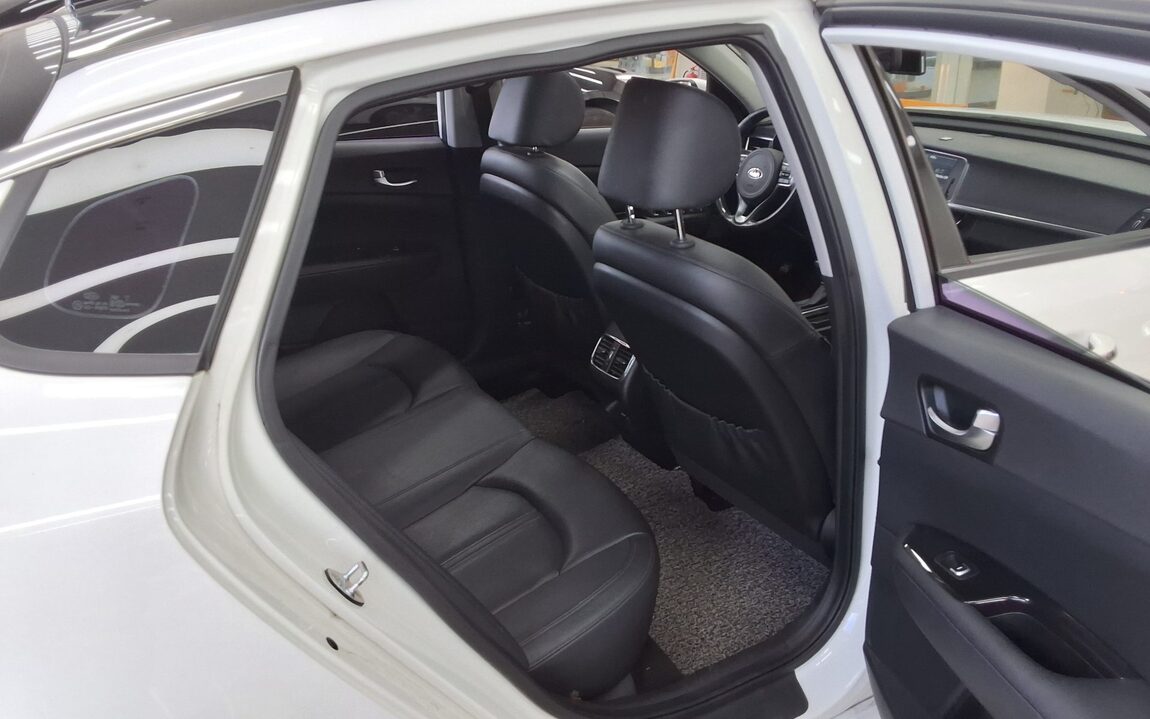 KIA NEW K5 2.0 GASOLINE PRESTIGE MX 2016 - zdjęcie 13