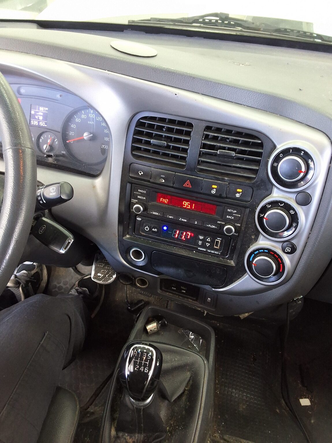 KIA BONGO III CARGO FREEZER BOX TRUCK 1.2 TON STANDARD CAB 2017 - zdjęcie 15