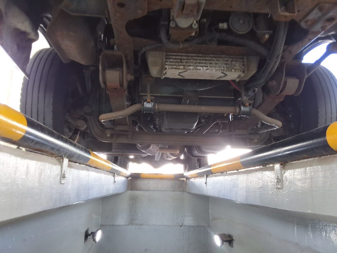 KIA BONGO III CARGO FREEZER BOX TRUCK 1.2 TON STANDARD CAB 2017 - zdjęcie 18