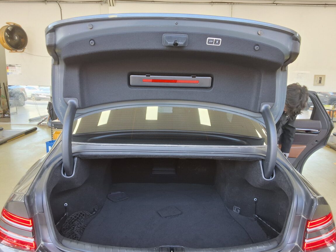 GENESIS THE ALL NEW G80 GASOLINE 2.5 2WD BASE MODEL 2021 - zdjęcie 15
