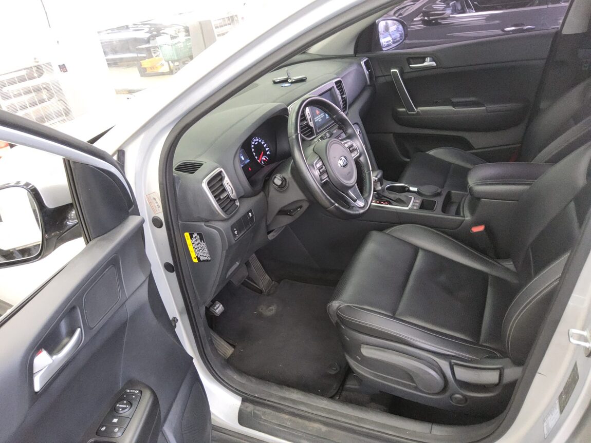 KIA NEW SPORTAGE R2.0 2WD PRESTIGE 2016 - zdjęcie 10