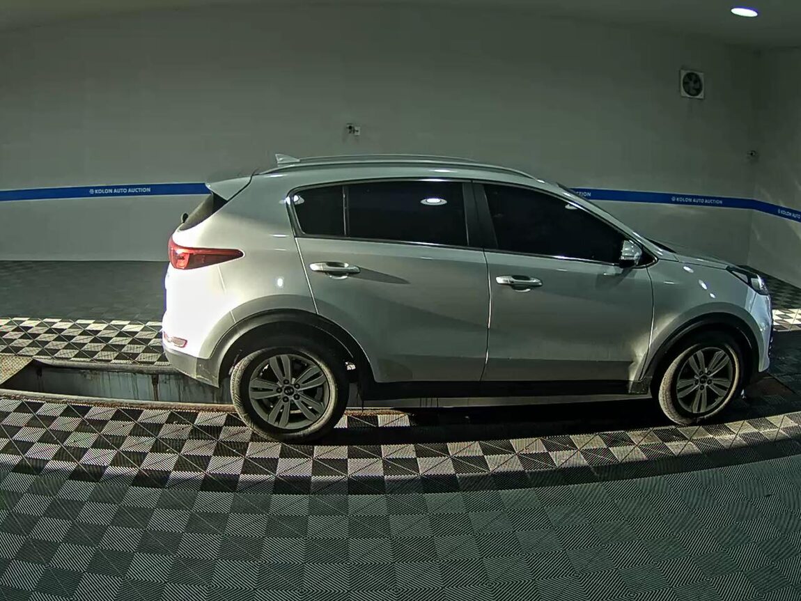 KIA NEW SPORTAGE R2.0 2WD PRESTIGE 2016 - zdjęcie 4