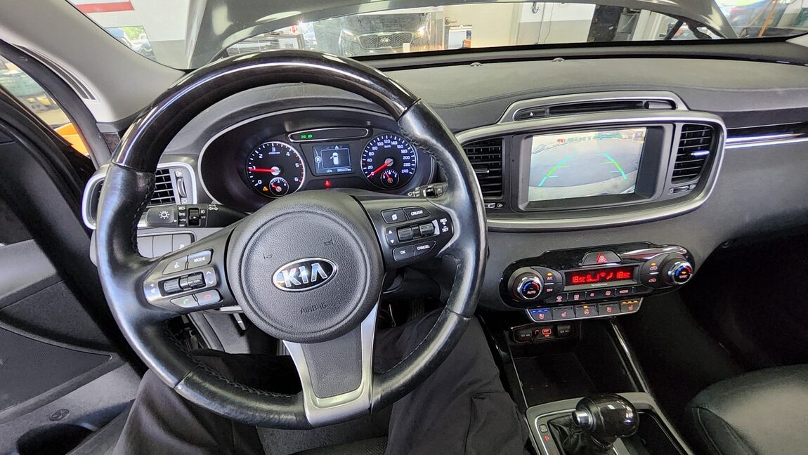 KIA ALL NEW SORENTO R2.0 2WD PRESTIGE 2015 - zdjęcie 19