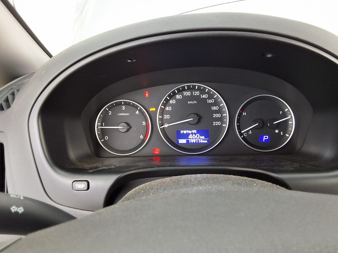 HYUNDAI THE NEW GRAND STAREX 5-SEATER DIESEL VAN MODERN 2019 - zdjęcie 9