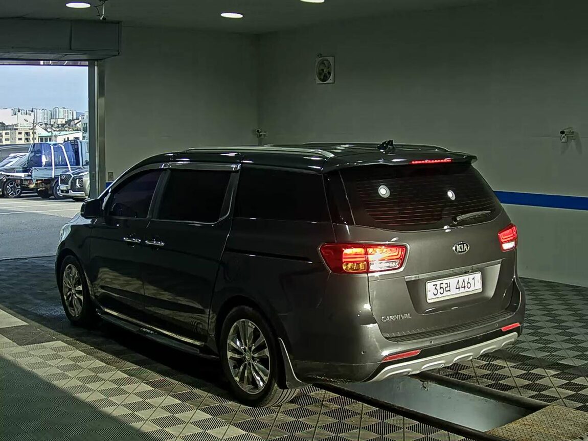 KIA ALL NEW CARNIVAL 9-SEATER DIESEL PRESTIGE 2016 - zdjęcie 6