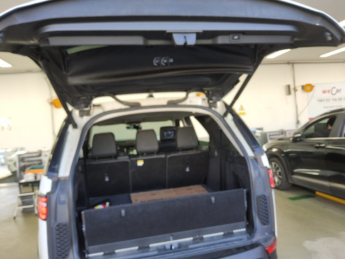 LAND ROVER DISCOVERY 5 3.0 TD6 HSE LUXURY 2017 - zdjęcie 15
