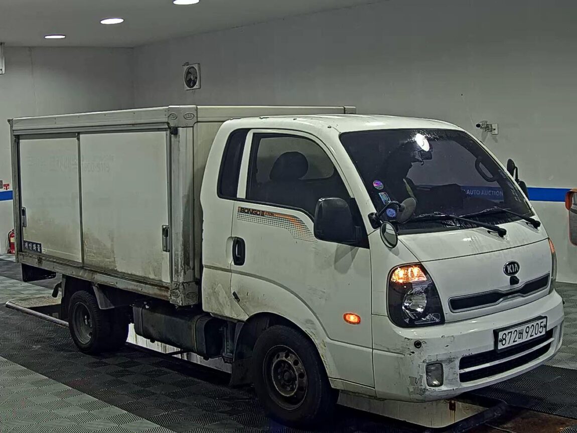 KIA BONGO III CARGO BUILT-IN BOX TRUCK 1 TON KING CAB 2016 - zdjęcie 3