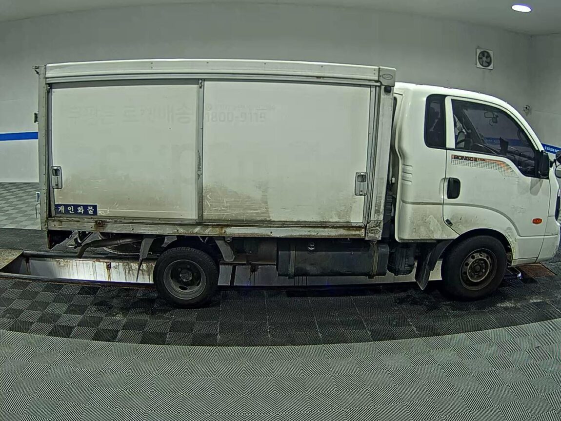 KIA BONGO III CARGO BUILT-IN BOX TRUCK 1 TON KING CAB 2016 - zdjęcie 4