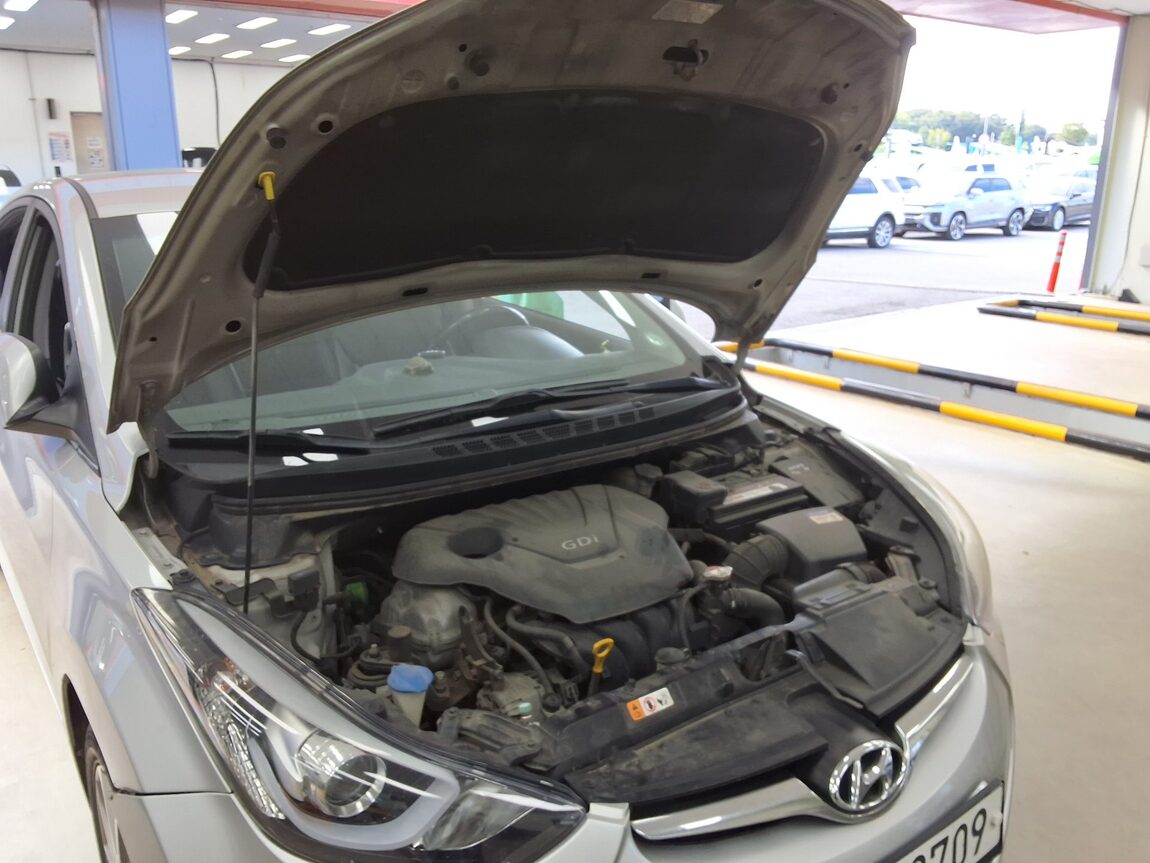 HYUNDAI THE NEW AVANTE MD 1.6 GDi MODERN 2014 - zdjęcie 18