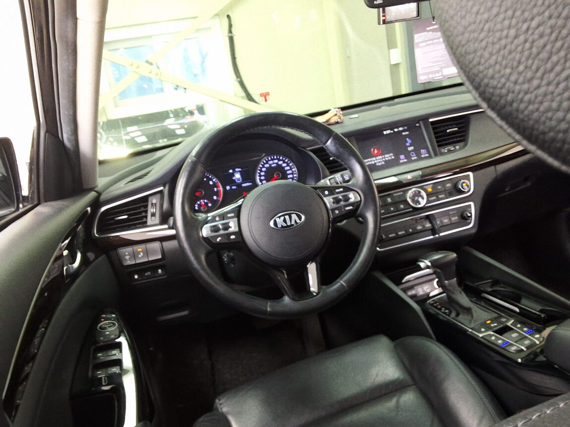 KIA ALL NEW K7 3.0 GDi LIMITED 2018 - zdjęcie 12