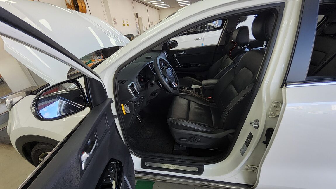 KIA NEW SPORTAGE R2.0 2WD NOBLESSE SPECIAL 2016 - zdjęcie 10