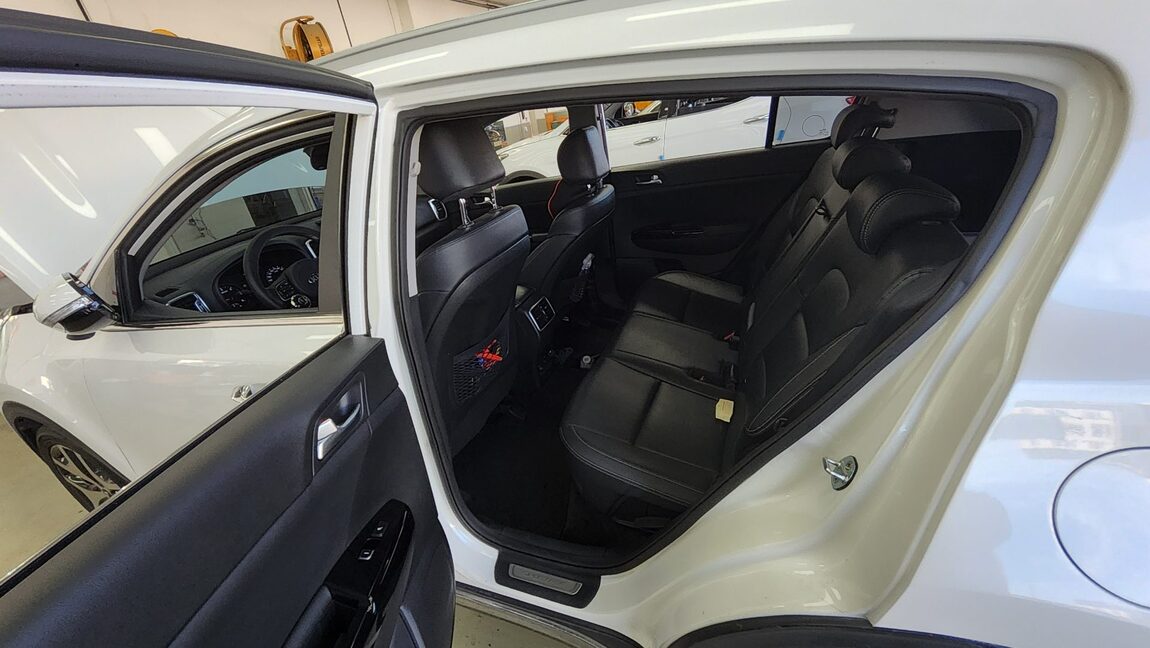 KIA NEW SPORTAGE R2.0 2WD NOBLESSE SPECIAL 2016 - zdjęcie 12