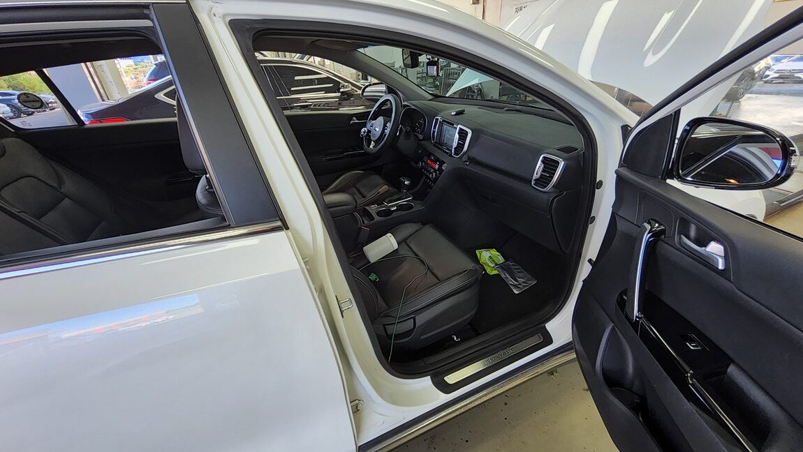 KIA NEW SPORTAGE R2.0 2WD NOBLESSE SPECIAL 2016 - zdjęcie 14