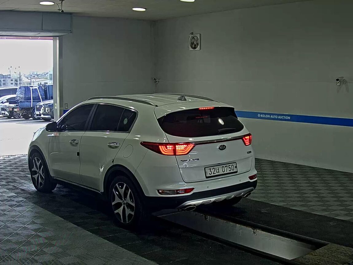 KIA NEW SPORTAGE R2.0 2WD NOBLESSE SPECIAL 2016 - zdjęcie 6