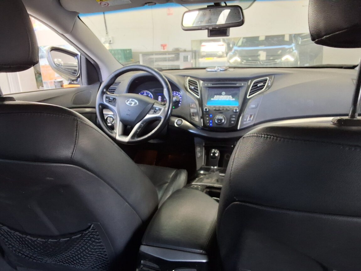 HYUNDAI i40 SALLOON 1.7 VGT MODERN 2012 - zdjęcie 11