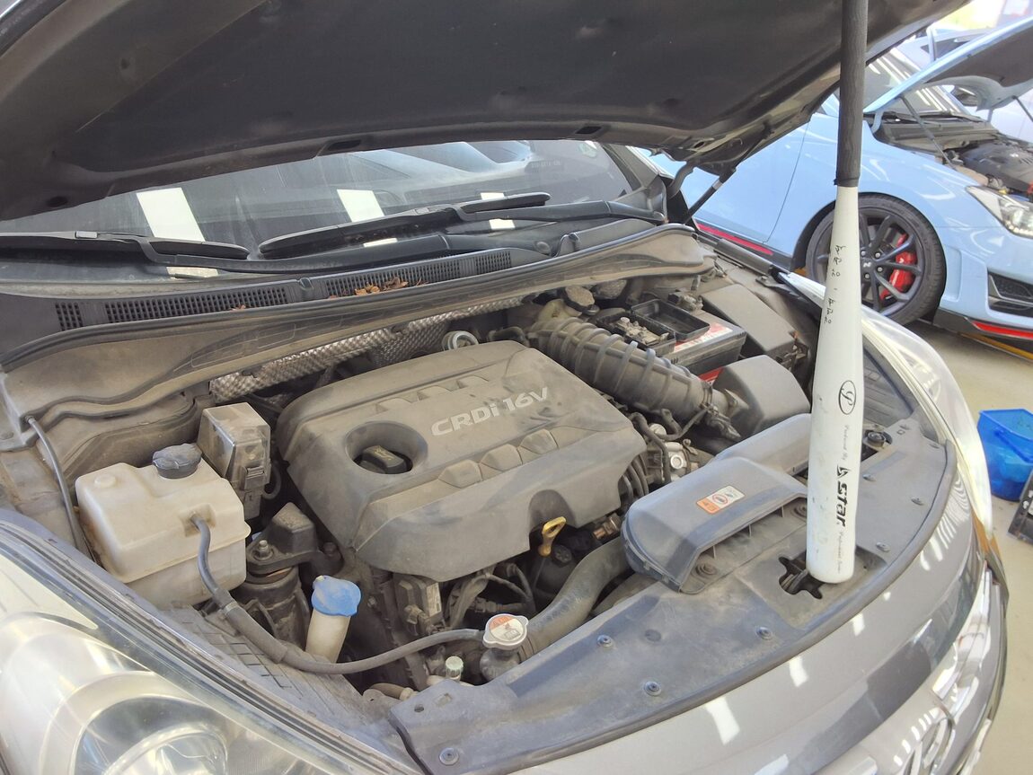 HYUNDAI i40 SALLOON 1.7 VGT MODERN 2012 - zdjęcie 19