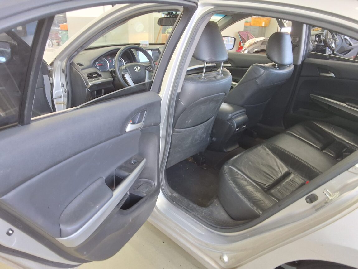 HONDA ACCORD (8TH GEN) 2.4 2009 - zdjęcie 12
