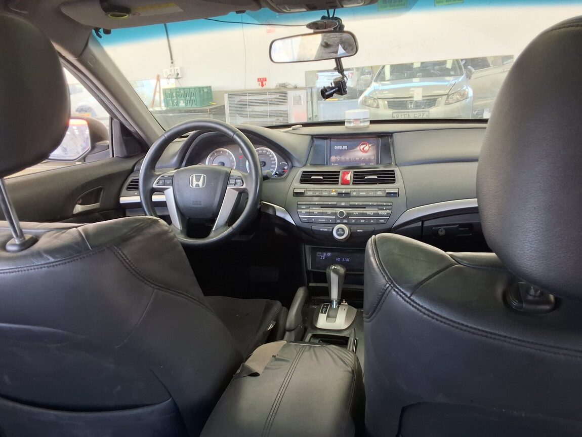 HONDA ACCORD (8TH GEN) 2.4 2009 - zdjęcie 11