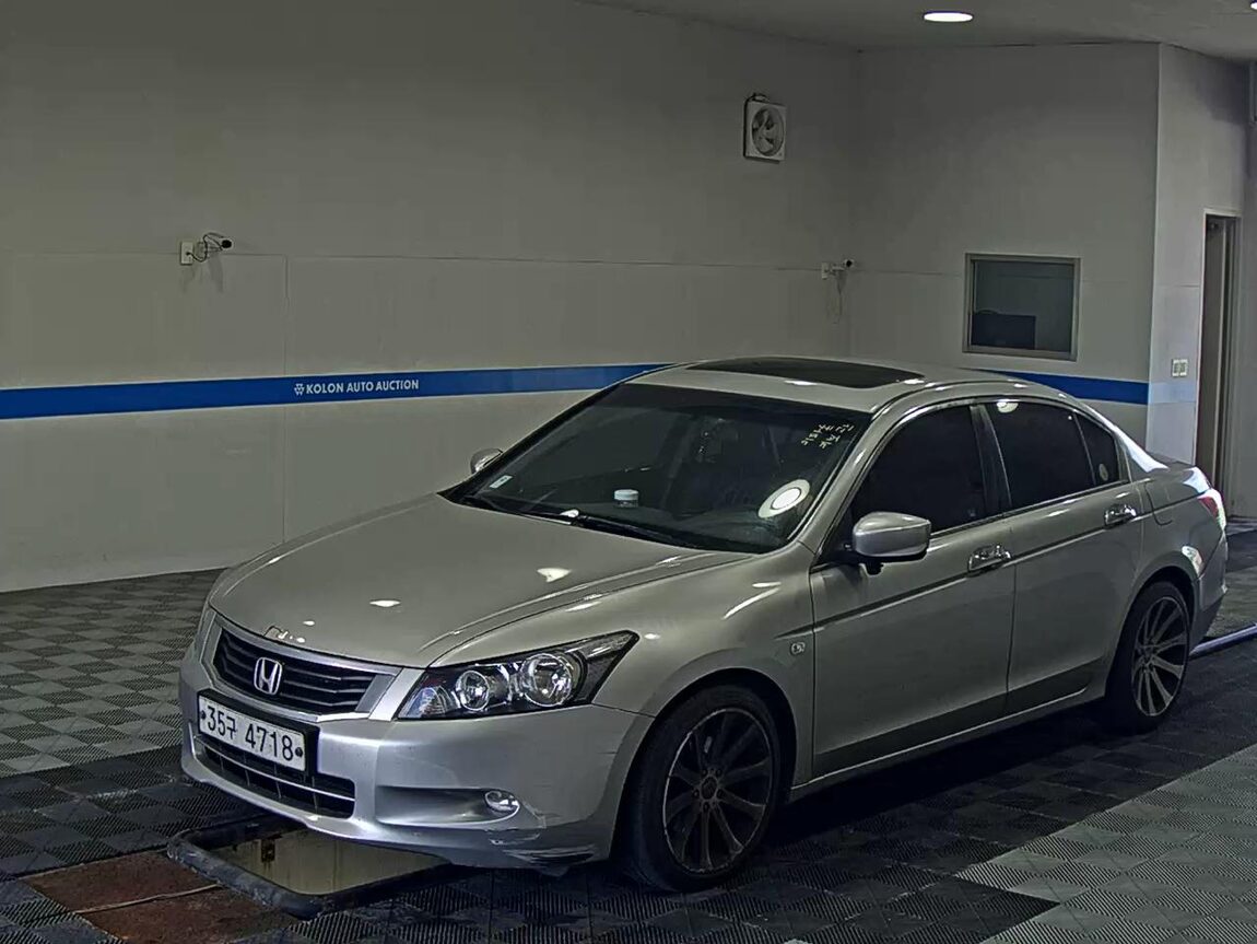 HONDA ACCORD (8TH GEN) 2.4 2009 - zdjęcie 2