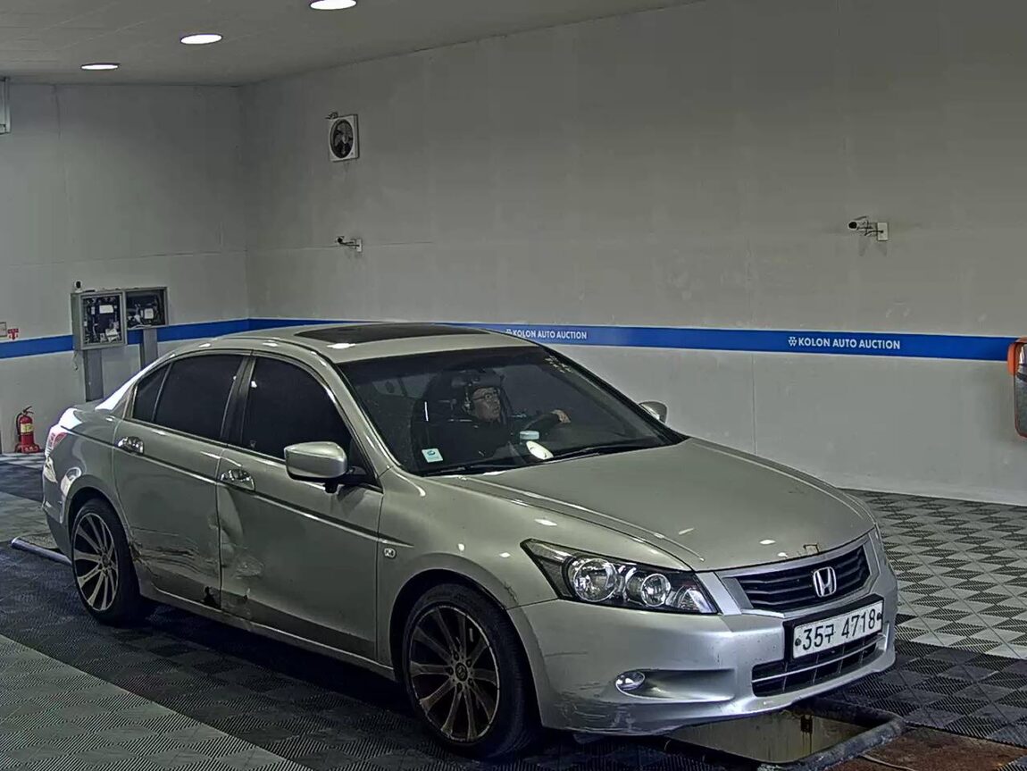 HONDA ACCORD (8TH GEN) 2.4 2009 - zdjęcie 3