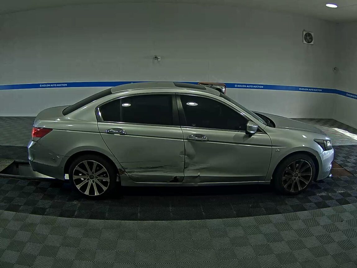 HONDA ACCORD (8TH GEN) 2.4 2009 - zdjęcie 4