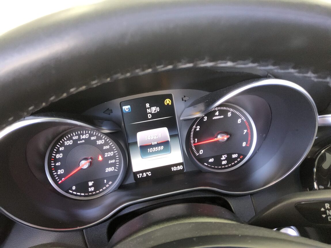 MERCEDES-BENZ C-CLASS (4TH GEN) C200 AVANTGARDE 2015 - zdjęcie 9
