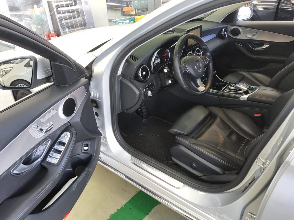 MERCEDES-BENZ C-CLASS (4TH GEN) C200 AVANTGARDE 2015 - zdjęcie 10