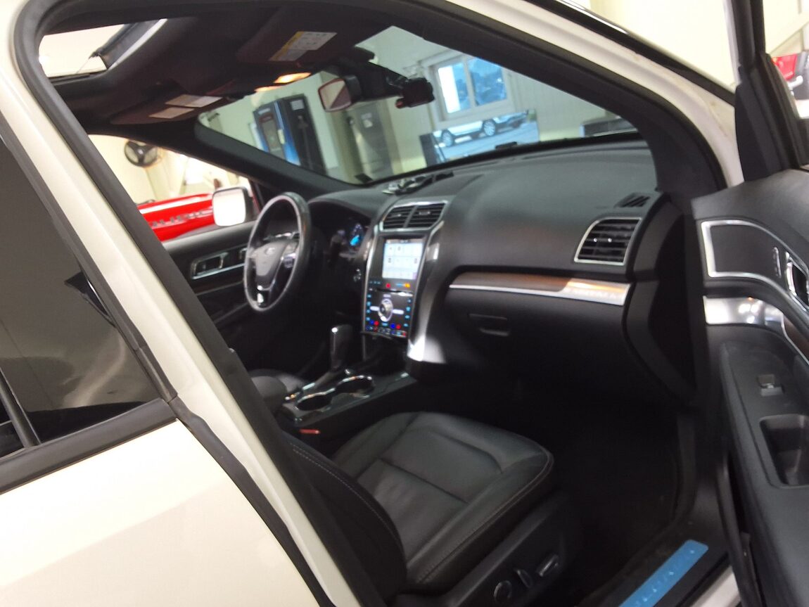 FORD EXPLORER (5TH GEN) 2.3 AWD LIMITED 2017 - zdjęcie 15