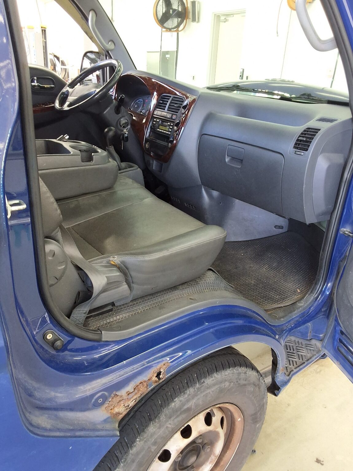 KIA BONGO III CARGO CRDi DOUBLE CAB EXTRA LONG WHEELBASE 2010 - zdjęcie 14