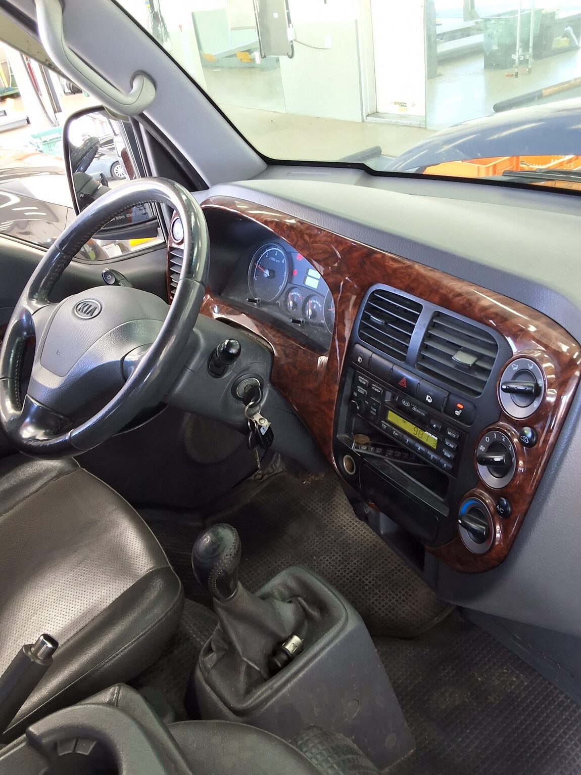 KIA BONGO III CARGO CRDi DOUBLE CAB EXTRA LONG WHEELBASE 2010 - zdjęcie 11