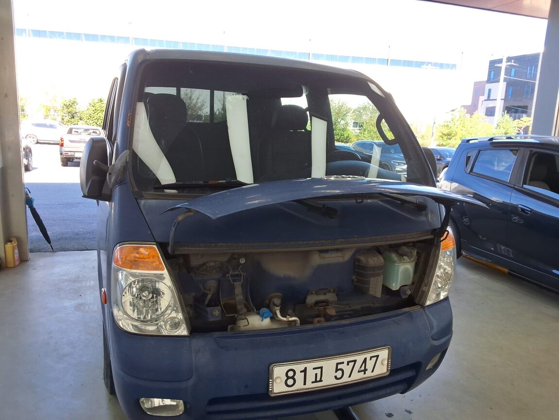KIA BONGO III CARGO CRDi DOUBLE CAB EXTRA LONG WHEELBASE 2010 - zdjęcie 19