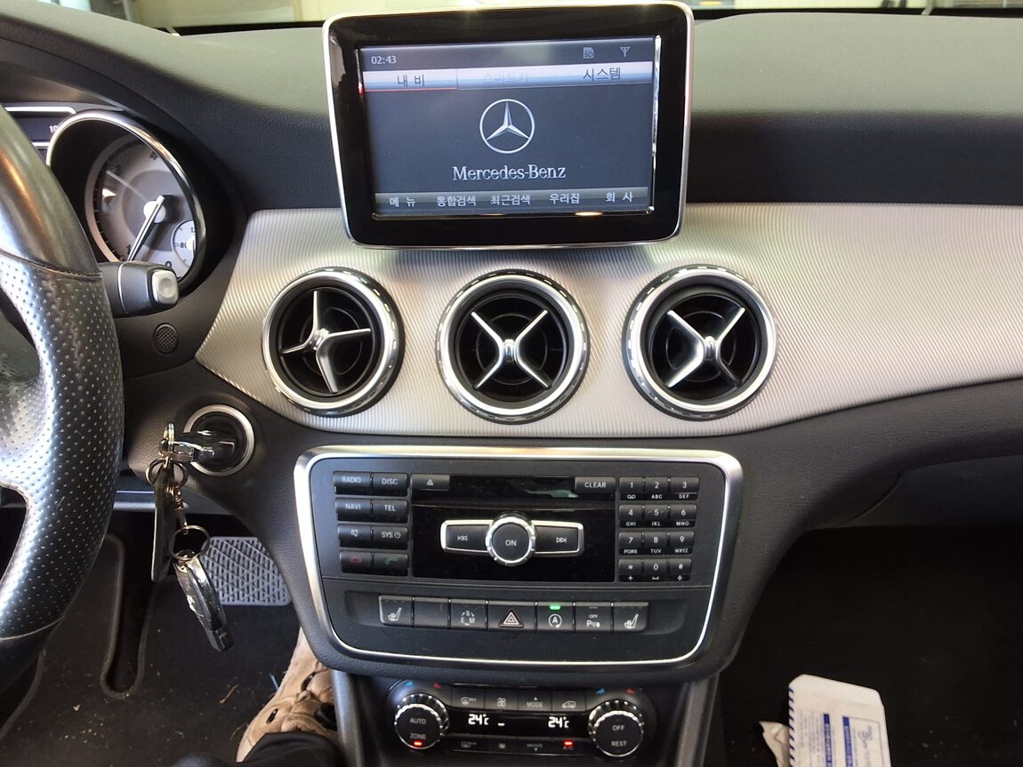 MERCEDES-BENZ GLA-CLASS GLA 200 CDI 2015 - zdjęcie 24