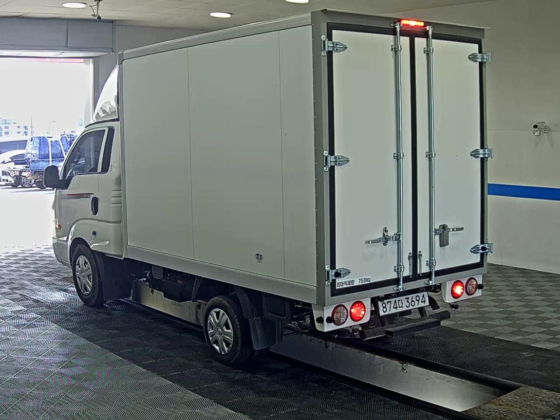KIA THE NEW BONGO III CARGO 1 TON LPG KING CAB EXTRA LONG WHEELBASE L 2026 - zdjęcie 6